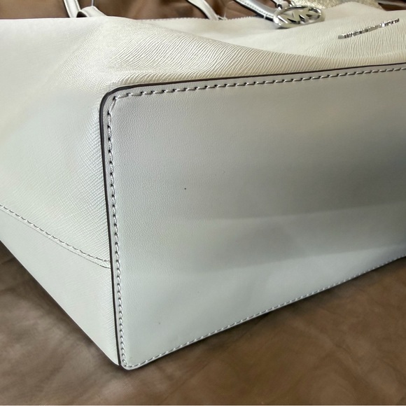 ❄️ NWT Michael Kors Tote Bag ❄️ - Picture 5 of 9